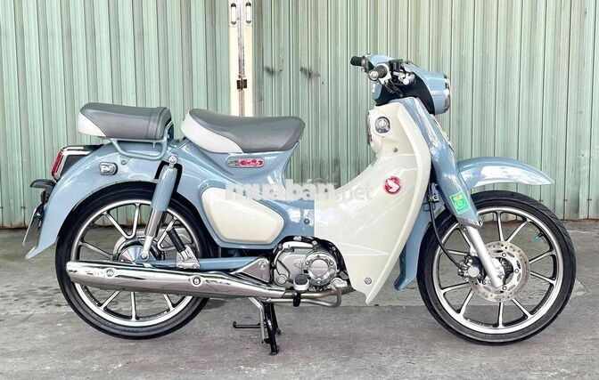Honda Super Cub 125/2023 odo 4400 km bao sang tên