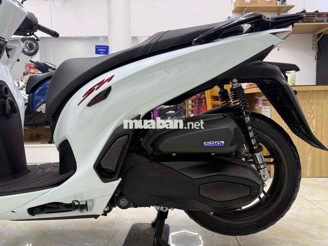 Honda SH 350i 2025 Trắng Spotify 8000 km