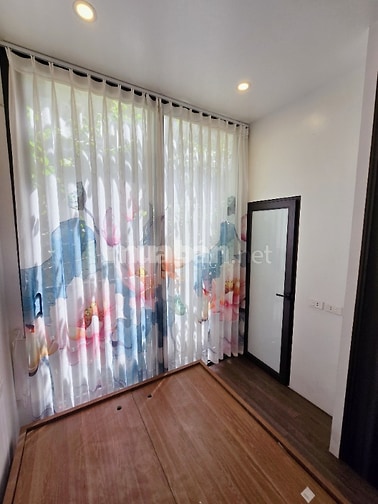 Nhà lô góc, mặt tiền thoáng, tại phố Tôn Đức Thắng, giá 2,45 tỷ