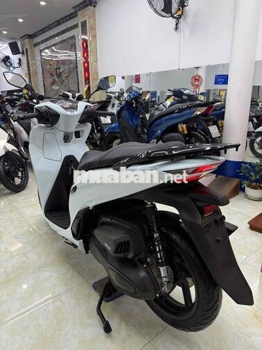 Honda SH 350i 2025 Trắng Spotify 8000 km