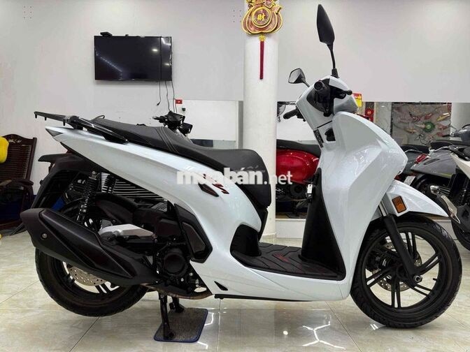 Honda SH 350i 2025 Trắng Spotify 8000 km