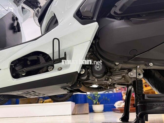 Honda SH 350i 2025 Trắng Spotify 8000 km