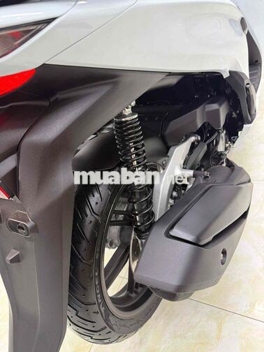 Honda SH 350i 2025 Trắng Spotify 8000 km