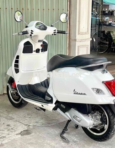 Piaggio Vespa GTS 125/2017 i-Get ABS bao kí giấy