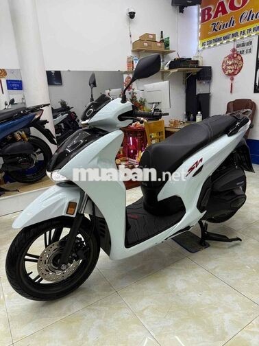 Honda SH 350i 2025 Trắng Spotify 8000 km