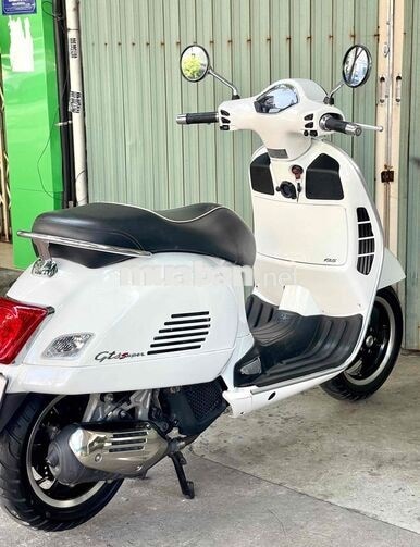 Piaggio Vespa GTS 125/2017 i-Get ABS bao kí giấy
