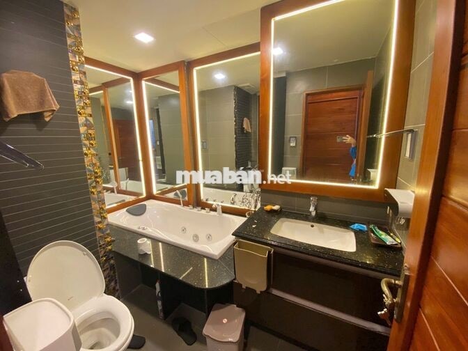 Cho thuê căn hộ 86m2, thiết kế 2PN/2WC, full NT cao cấp, vào ở liền