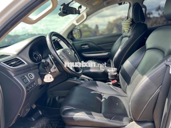 Mitsubishi Triton 2021 AT 4x2 Mivec Premium Trắng
