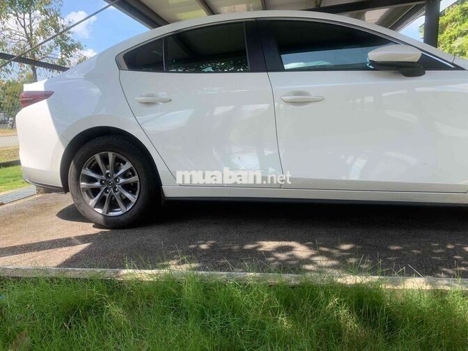 Mazda 3 Trắng Premium