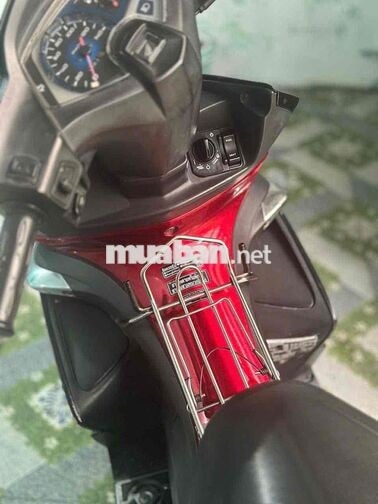 Honda Air Blade Thể thao Đỏ đen