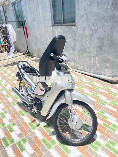 Honda Wave Anpha Bạc 2000km