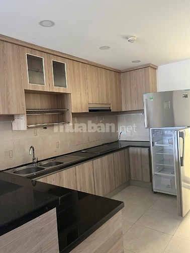 Cho thuê căn hộ HÙNG VƯƠNG PLAZA đầy đủ nội thất có thể ở ngay