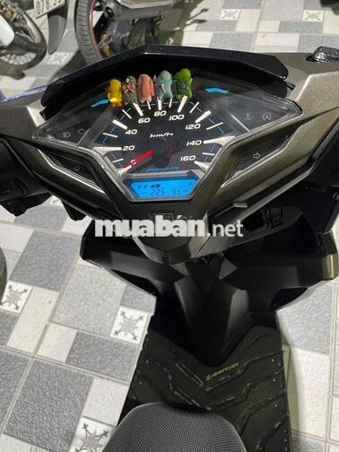 Honda Vario 150cc 2018 Vàng cát