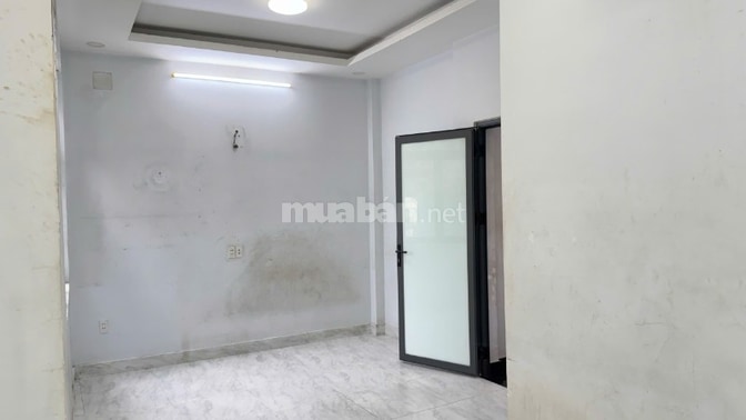 CHO THUÊ NHÀ HẼM 2M (XM) LÝ NAM ĐẾ, P. MINH PHỤNG, Q. 11, 11TR.
