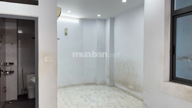 CHO THUÊ NHÀ HẼM 2M (XM) LÝ NAM ĐẾ, P. MINH PHỤNG, Q. 11, 11TR.