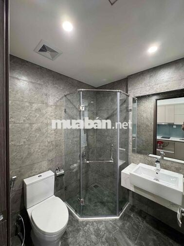 chính chủ cho thuê studio toà bervely mới bàn giao