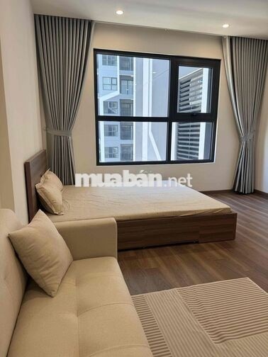 chính chủ cho thuê studio toà bervely mới bàn giao