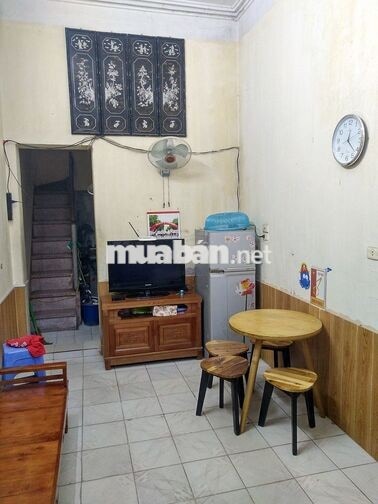 Cho thuê NR 3PN, 2WC, 22m2 x 3 tầng tại Ngõ 218, Chợ Khâm Thiên