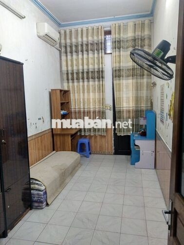 Cho thuê NR 3PN, 2WC, 22m2 x 3 tầng tại Ngõ 218, Chợ Khâm Thiên
