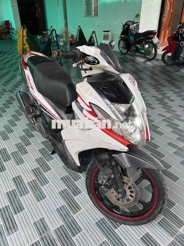 Yamaha Nouvo 2013 Trắng-Bạc 125cc