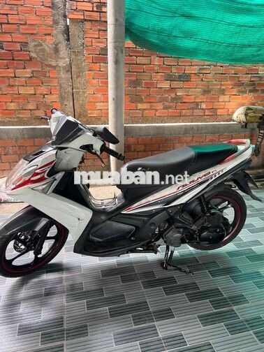 Yamaha Nouvo 2013 Trắng-Bạc 125cc