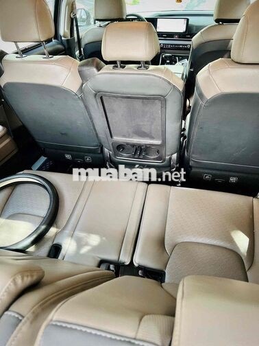 Kia Carnival 2.2 Dầu Luxury 2025 Lướt 25.000km