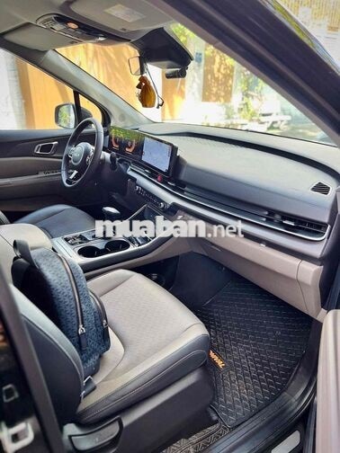Kia Carnival 2.2 Dầu Luxury 2025 Lướt 25.000km