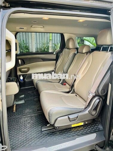 Kia Carnival 2.2 Dầu Luxury 2025 Lướt 25.000km