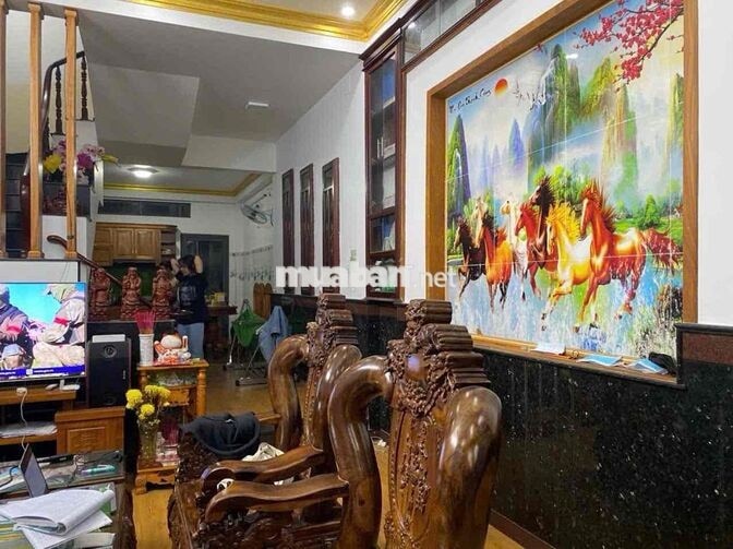 Tôi chính chủ cần bán nhà 1 trệt 2 lầu 1 thượng đường vũng việt