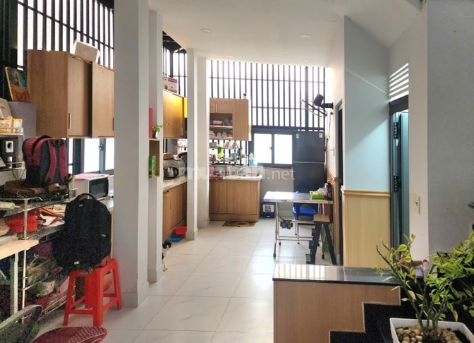 Đi nước ngoài cần bán gấp nhà số 2/1/1 đường 38, P Thủ Đức, Tp HCM
