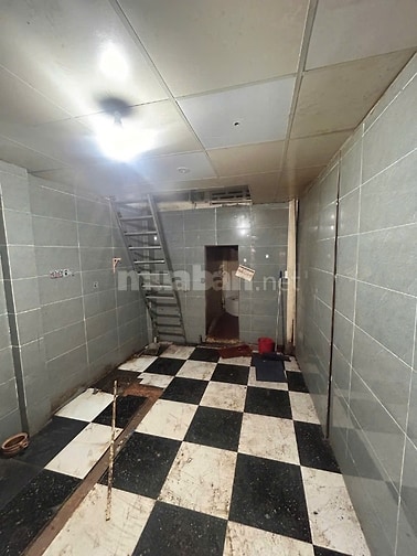 Nhà mặt tiền 79 Hoàng Diệu vừa KD vừa ở