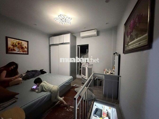 1 tỷ tí Tập thể Thọ Lão, Lô góc 55m 2PN 2WC Gần phố Ô tô đỗ cửa Ở ngay