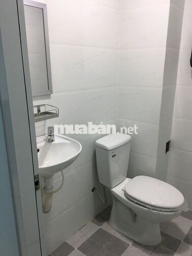 Phòng mới đẹp như hình ngay chợ Bà Chiểu có máy lạnh, máy nước nóng 