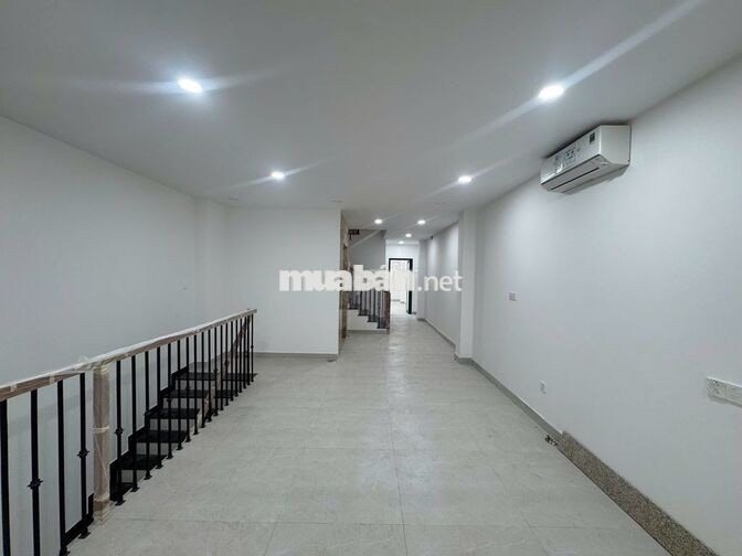 Cho thuê nguyên căn Cityland có thang máy, cho làm văn phòng chia sẻ