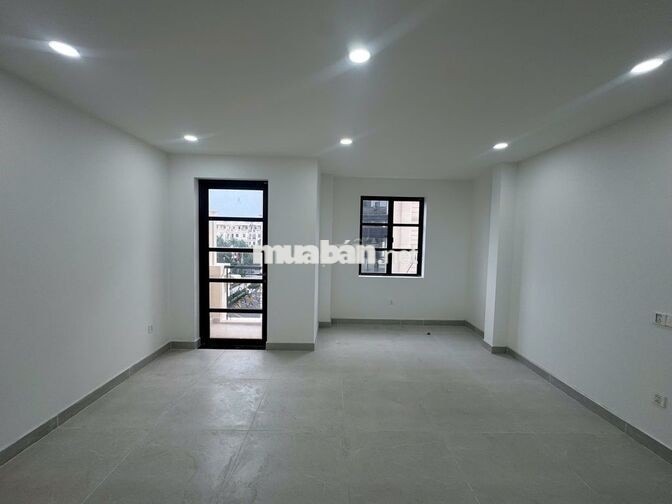 Cho thuê nguyên căn Cityland có thang máy, cho làm văn phòng chia sẻ