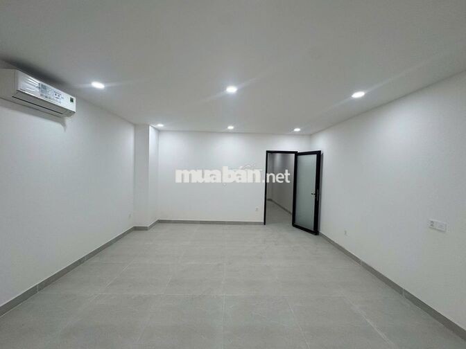 Cho thuê nguyên căn Cityland có thang máy, cho làm văn phòng chia sẻ
