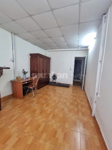 Cho thuê nhà phố Hoàng Văn Thái, 3 ngủ, 2 vệ sinh, giá 9 triệu/tháng