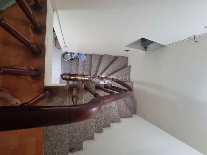 Cho thuê nhà phố Hoàng Văn Thái, 3 ngủ, 2 vệ sinh, giá 9 triệu/tháng