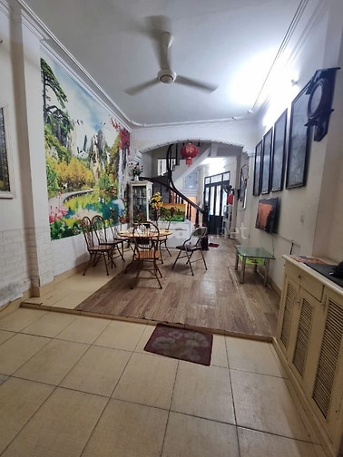 Cho thuê nhà phố Hoàng Văn Thái, 3 ngủ, 2 vệ sinh, giá 9 triệu/tháng