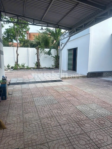 Cho thuê nhà và kho, phù hợp làm văn phòng và để ở, kho sản xuất nhỏ