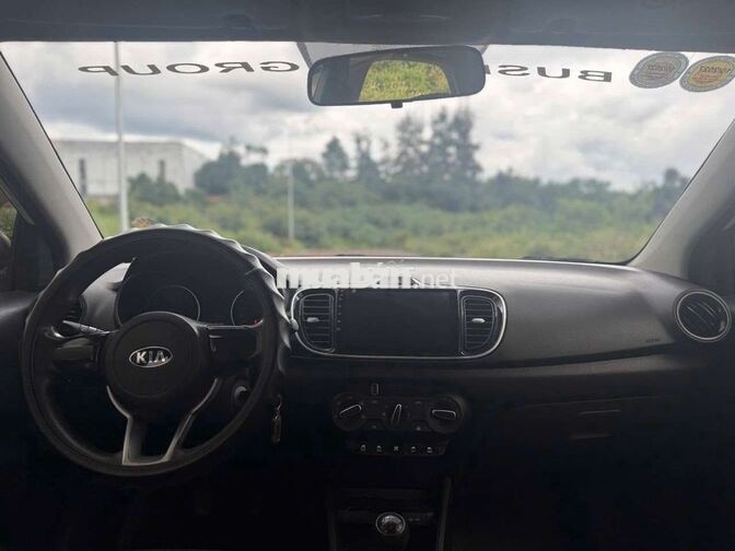 Kia Soluto 2019 Số sàn 12 vạn Trắng