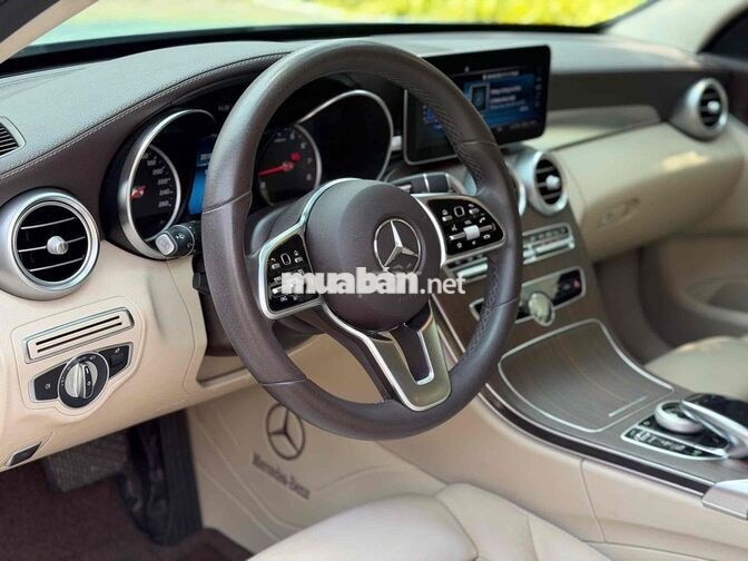 Mercedes C200 Exclusive 2020 Trắng 54.000km