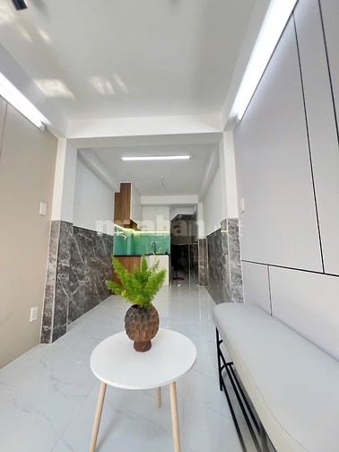 NHÀ GẤP BÁN HẺM XE HƠI TRỆT 3 LẦU
