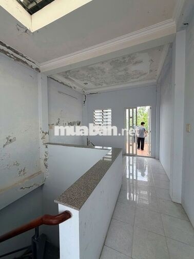 Nhà 3 lầu 4PN đường Lê Chân chỉ 11 triệu