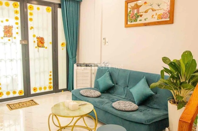 CHO THUÊ NHÀ HẼM 2,5M (0XH) N.T.M.KHAI, P. ĐA KAO, Q. 1, FULL NỘI THẤT