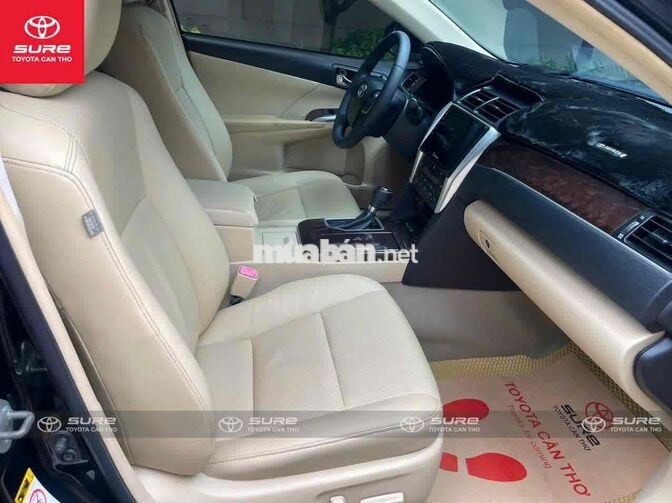 Toyota Camry 2.0E 2017 Đen 5 chỗ 89.000 km