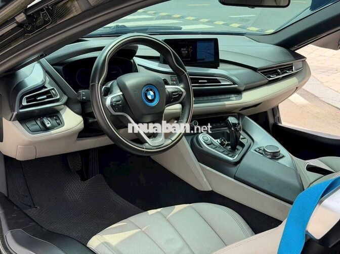 MW i8 2015 Model 2016