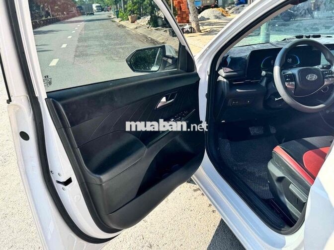 Hyundai Accent 2024 Trắng 66000 km