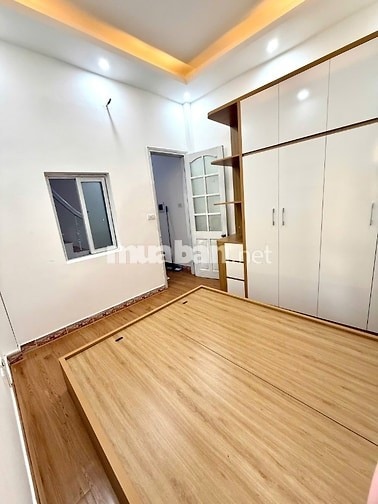 CHÍNH CHỦ GIẢM GIÁ BÁN GẤP NHÀ GẦN HỒ TÂY - Ô TÔ ĐỖ CỔNG