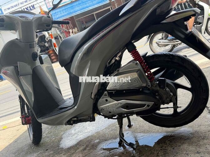 Honda Vision 2024 Xám Ký Giấy